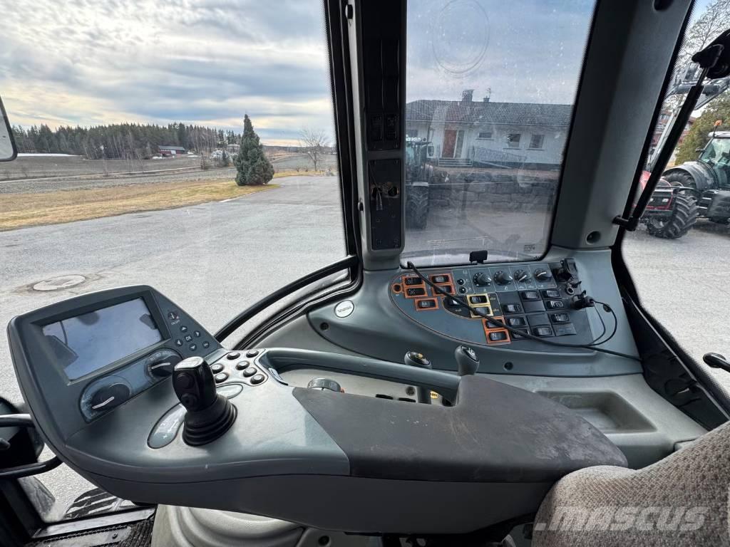 Valtra T 162 Traktori