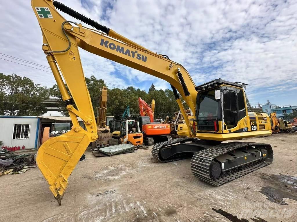 Komatsu PC 220 Bageri guseničari