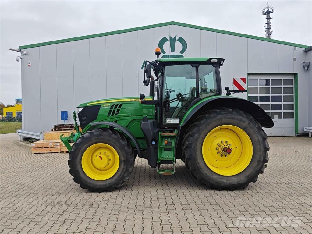 John Deere 6215R Traktori