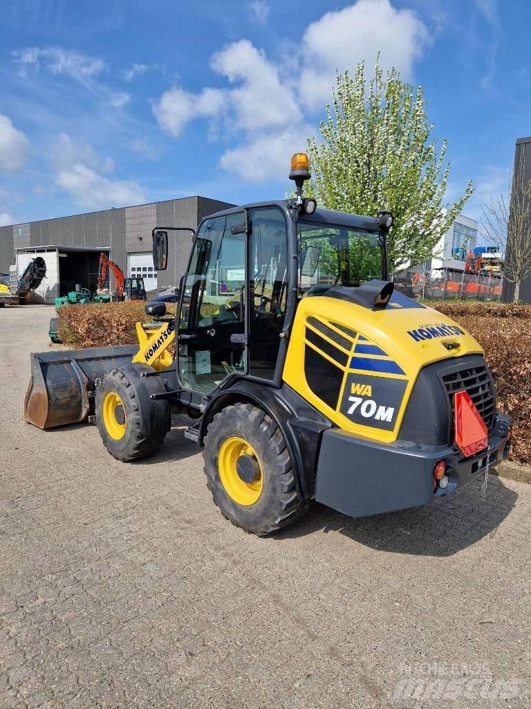 Komatsu WA70M Mini utovarivači