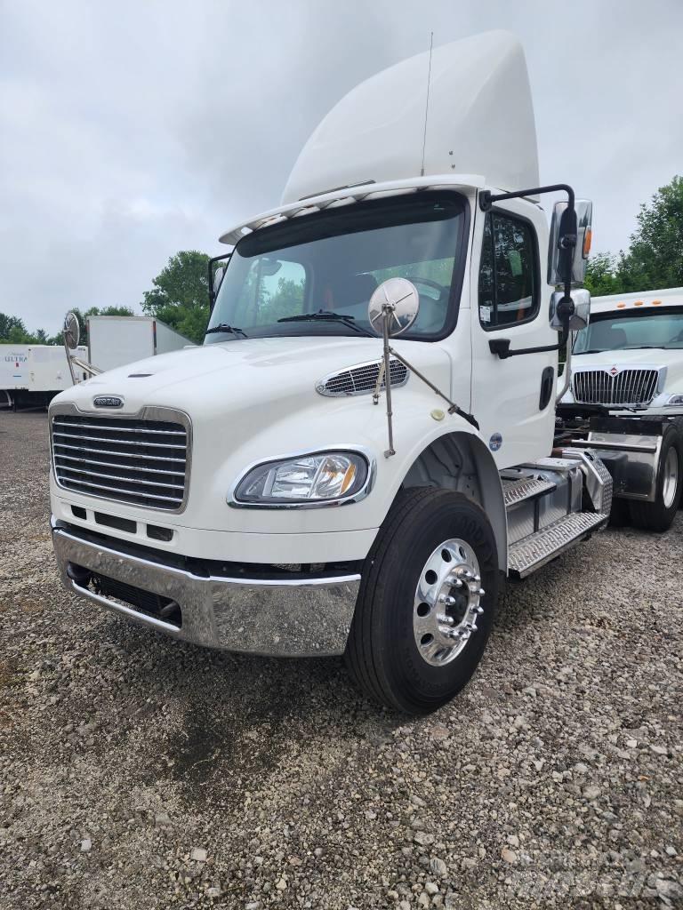 Freightliner M2 Tegljači
