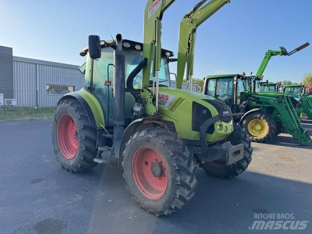 CLAAS ARION 420 Traktori