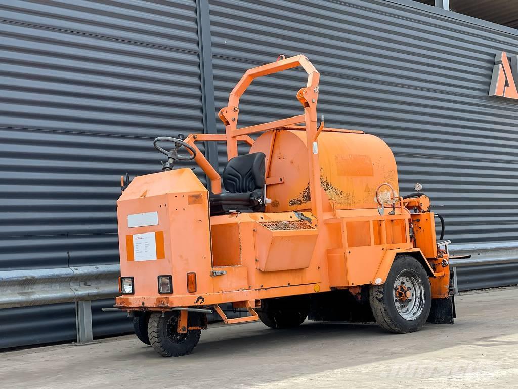 Strassmayr S25/500-G Polovne bitumen prskalice