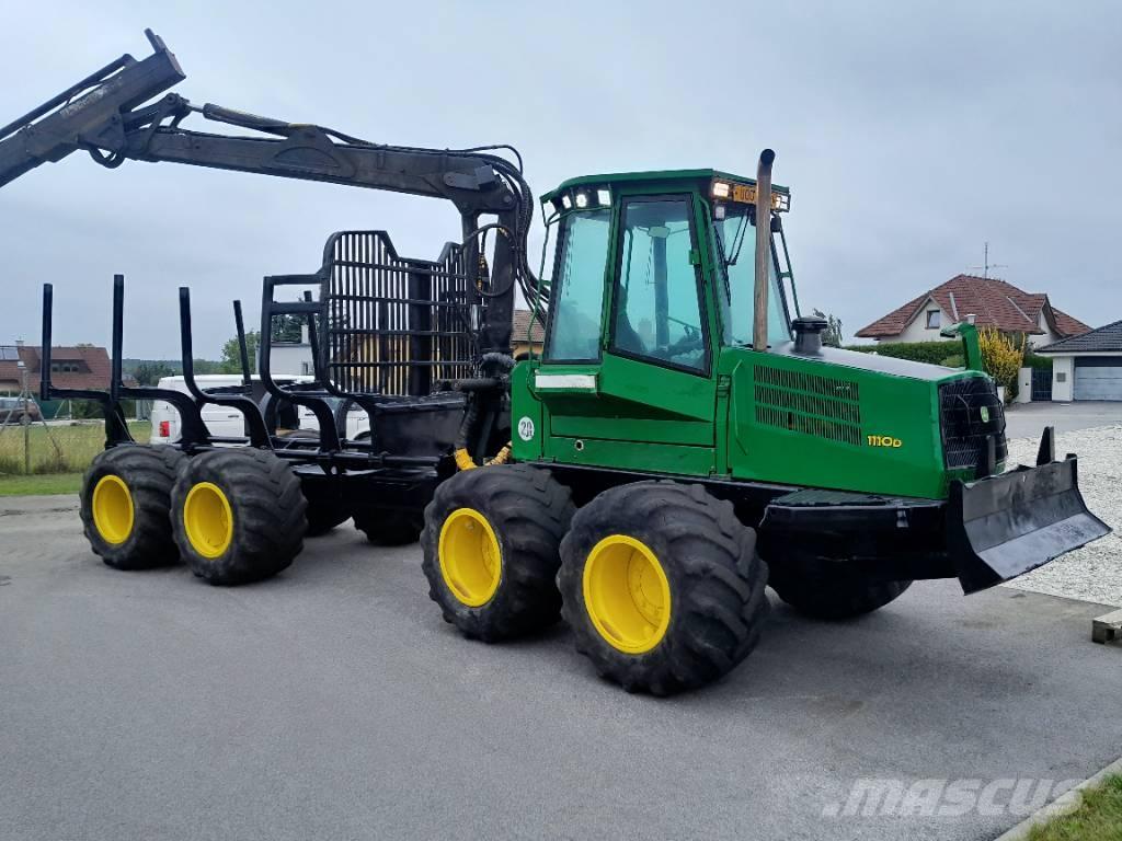 John Deere 1110 D Forvarderi