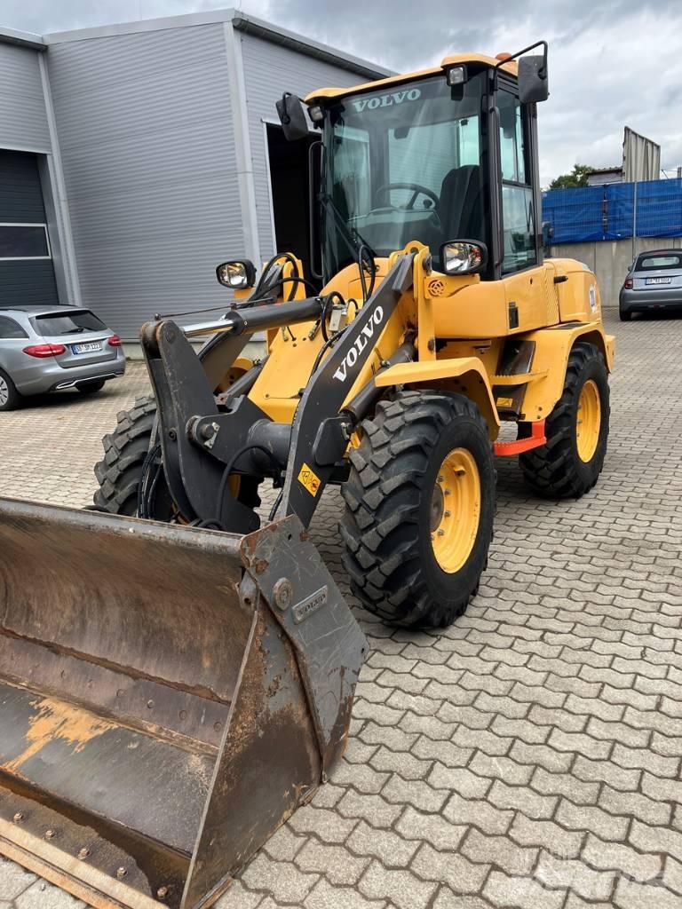 Volvo L 30 G Utovarivači na točkove