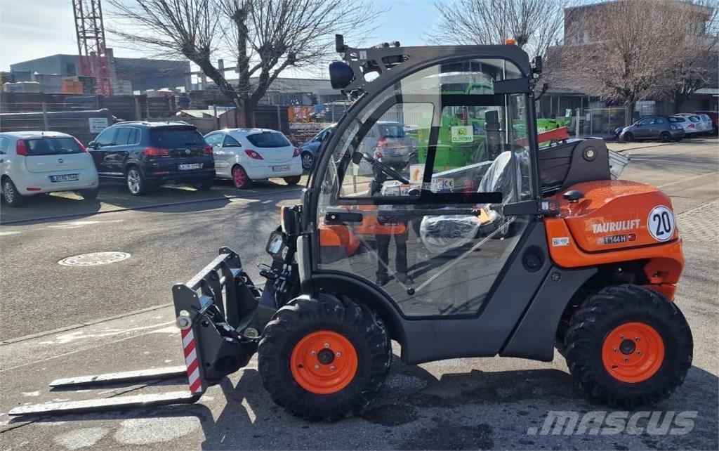 Ausa T144H Teleskopski viljuškari