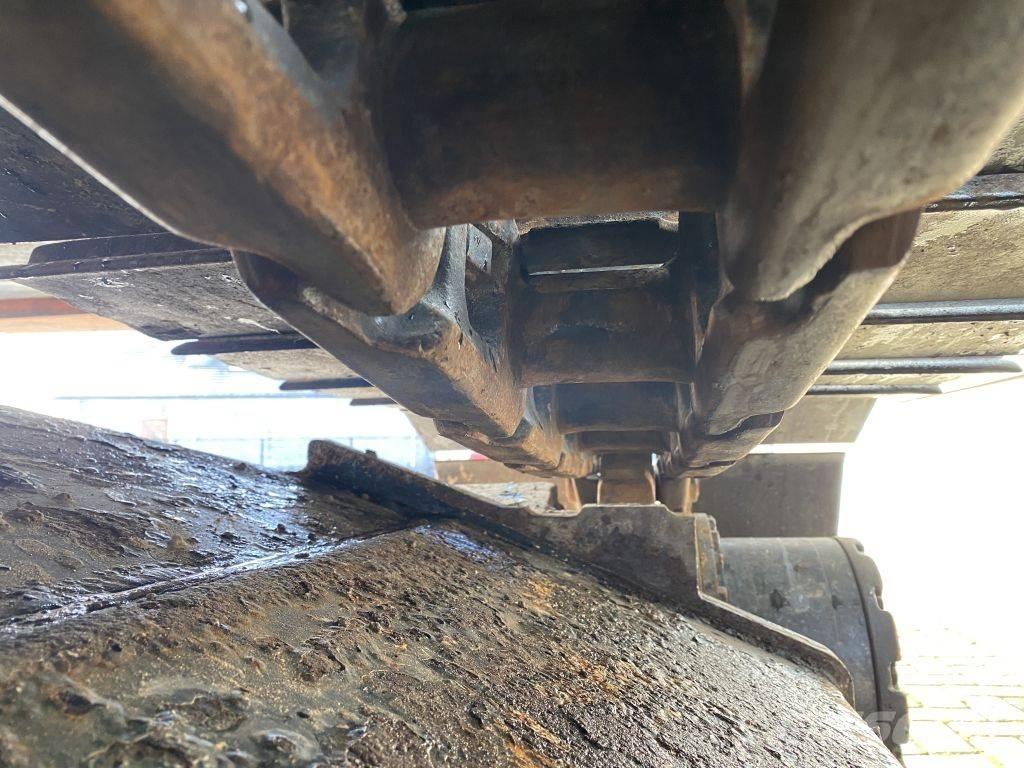 Hitachi ZX 180 LC-3 Bageri guseničari