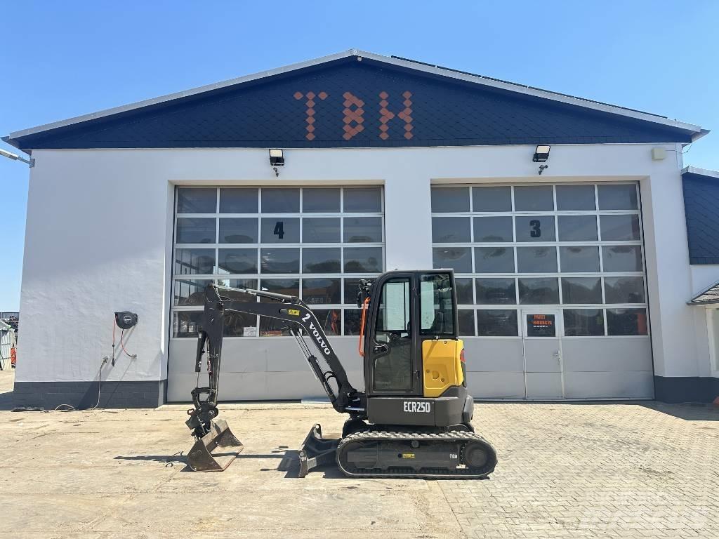 Volvo ECR 25 D Mini bageri < 7t
