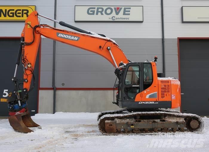 Doosan DX235LCR-5 Bageri guseničari