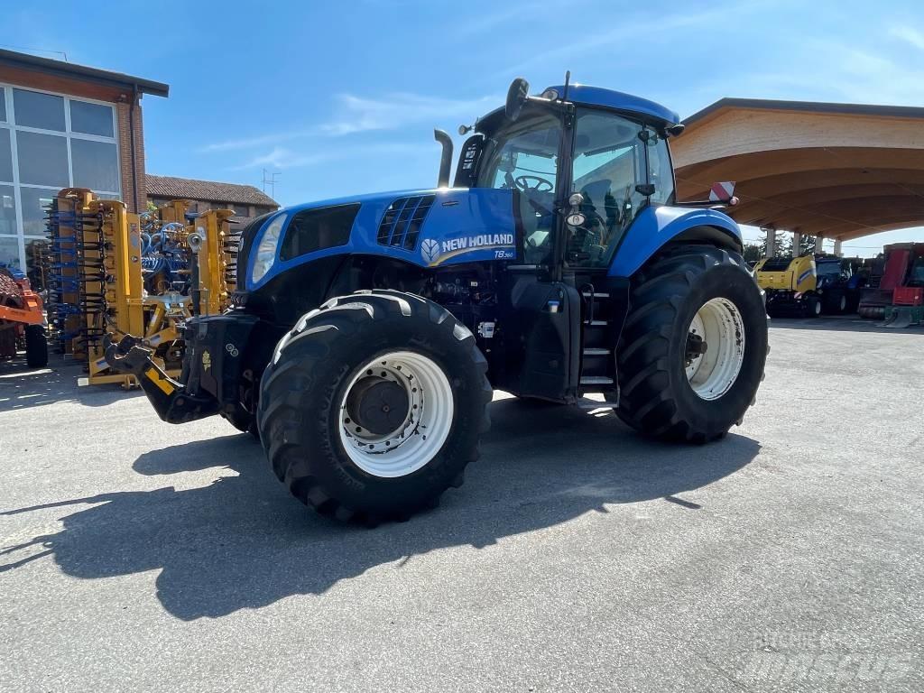 New Holland T 8.360 Traktori