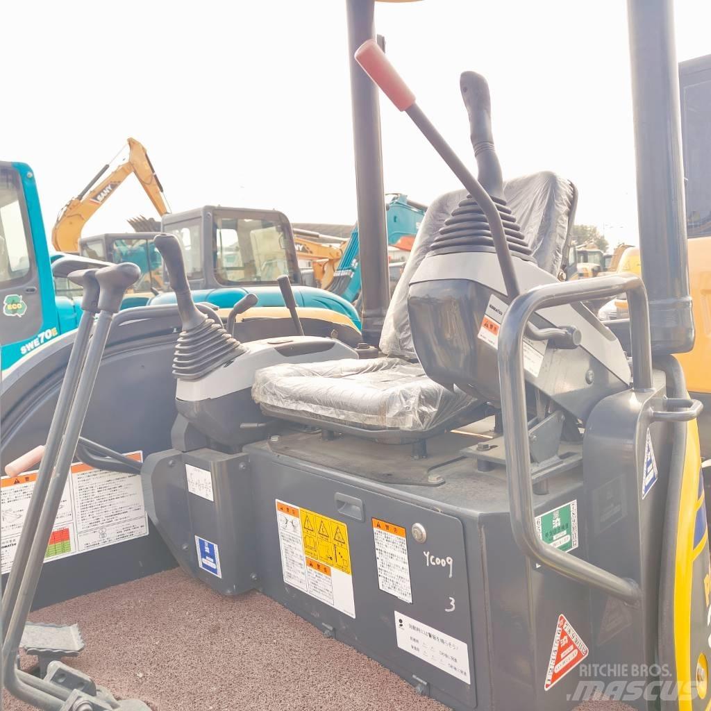 Komatsu PC30MR-3 Mini bageri < 7t