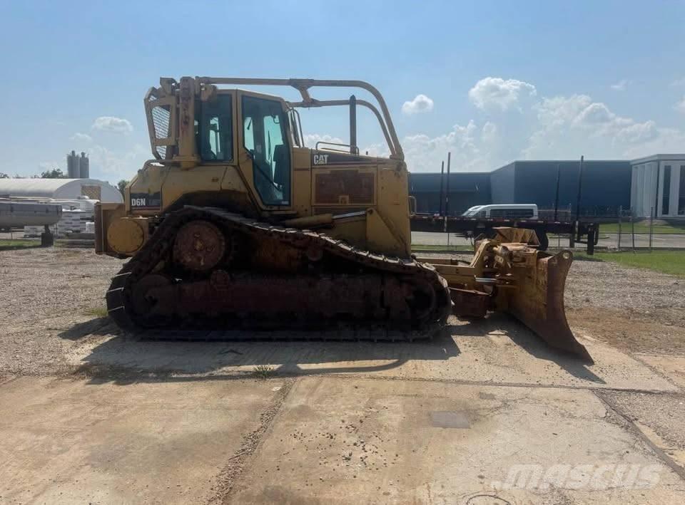 CAT D 6 N Buldožeri guseničari