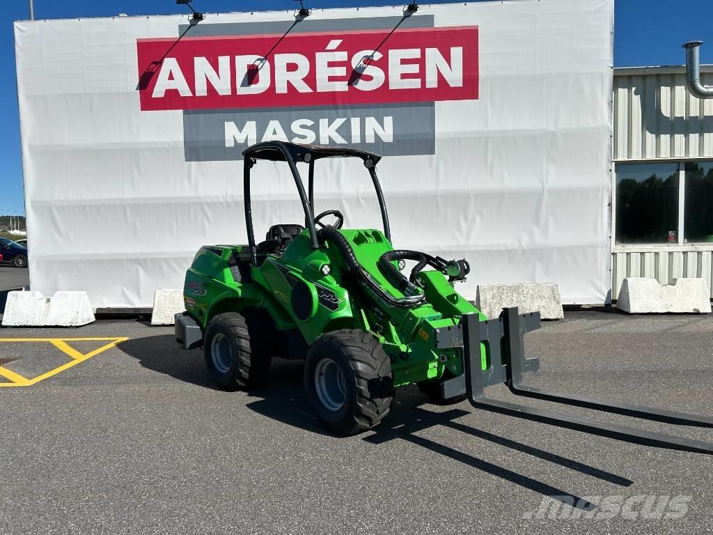 Avant 755 Skid steer mini utovarivači