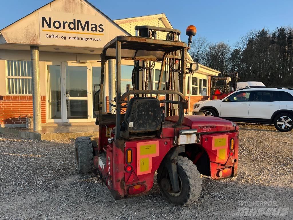 Moffett M4 25.3 Dizelski viljuškari