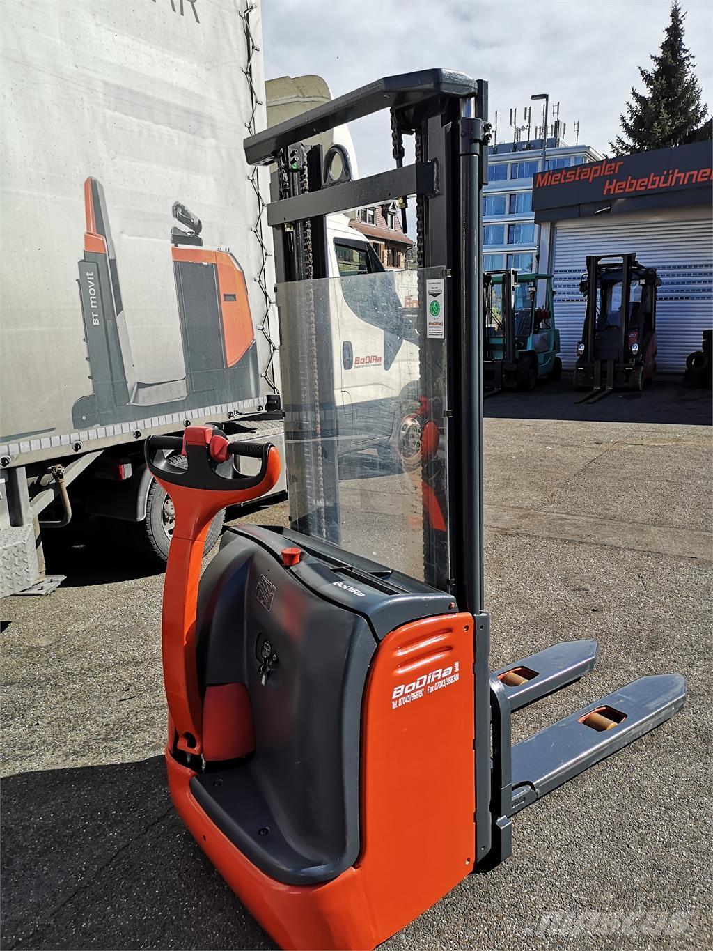 Linde L12 Samopogonski ručni viljuškari