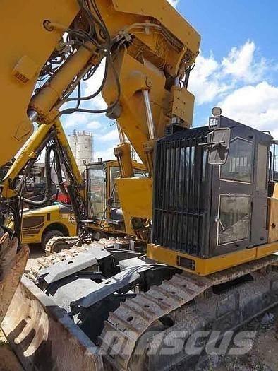 Liebherr 944C Polovni specijalni bageri
