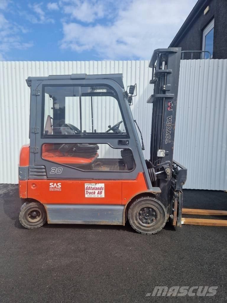 Toyota 7 FBMF 30 Električni viljuškari