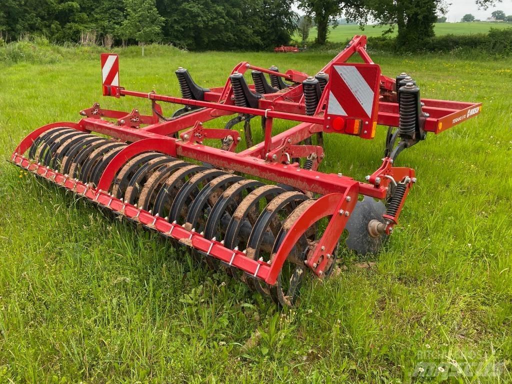 Horsch Terrano 3 FX Kultivatori