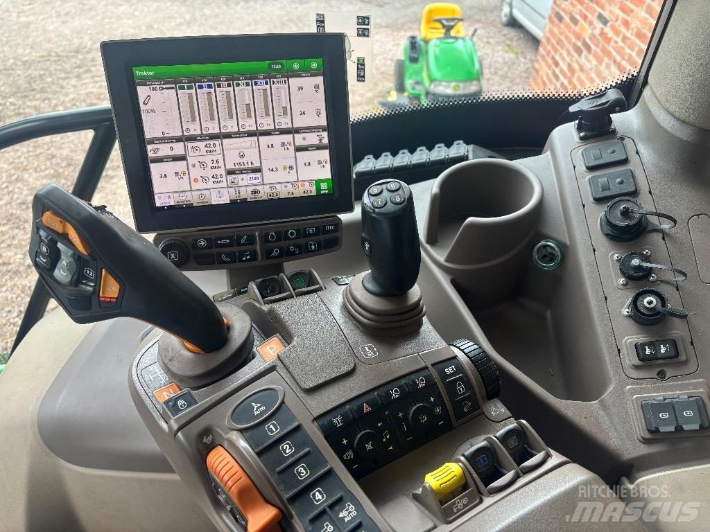 John Deere 6130 R Traktori