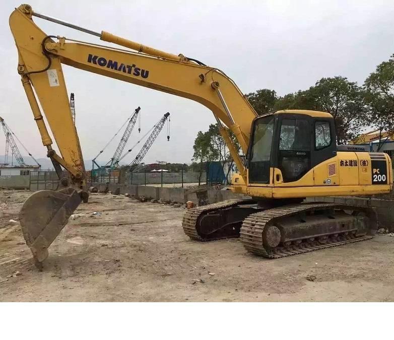 Komatsu pc200-7 Bageri guseničari