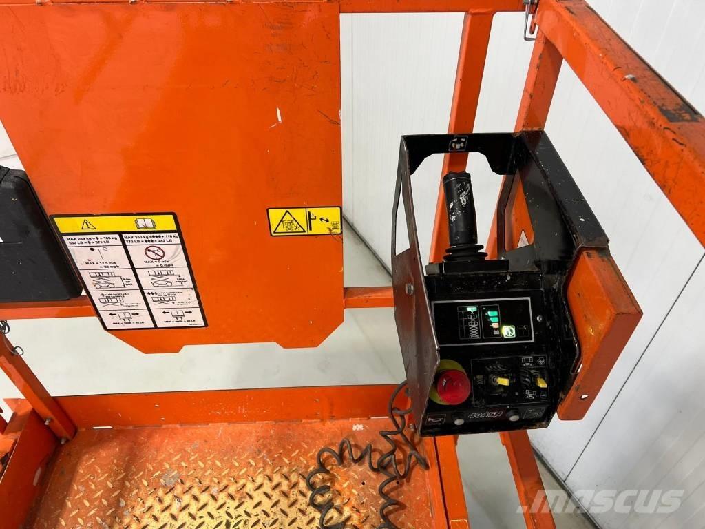 JLG 4045R Makazaste platforme