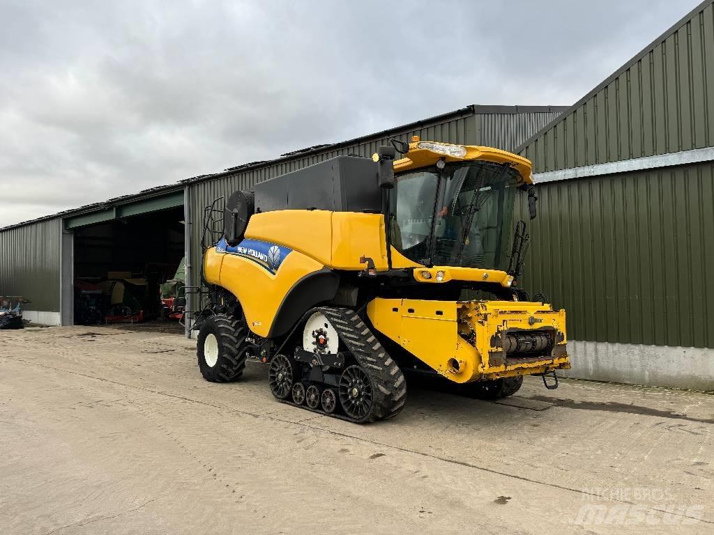 New Holland CR 9090 Kombajni