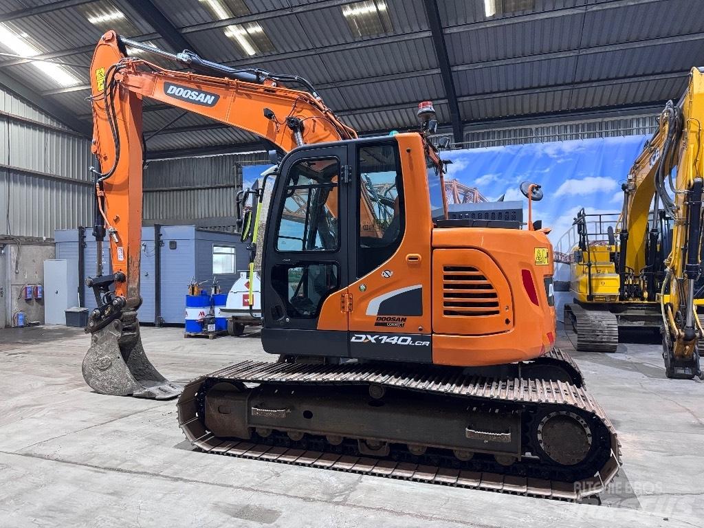 Doosan DX 140 LCR-5 Bageri guseničari