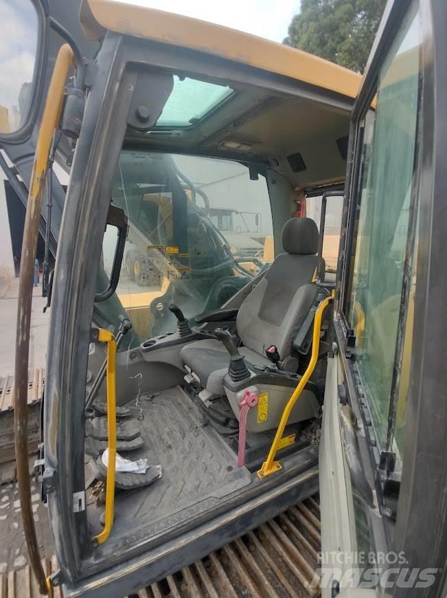 Volvo EC300DL Bageri guseničari