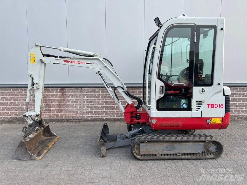 Takeuchi TB016 Mini bageri < 7t