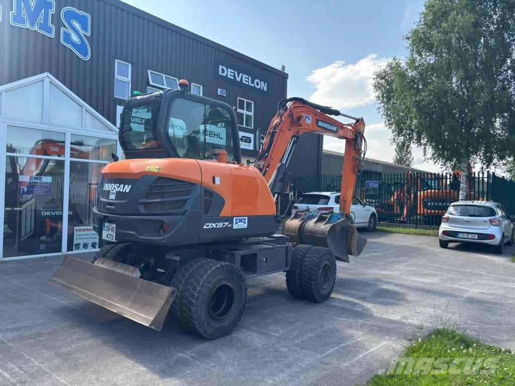 Doosan DX 57 W-5 Bageri točkaši