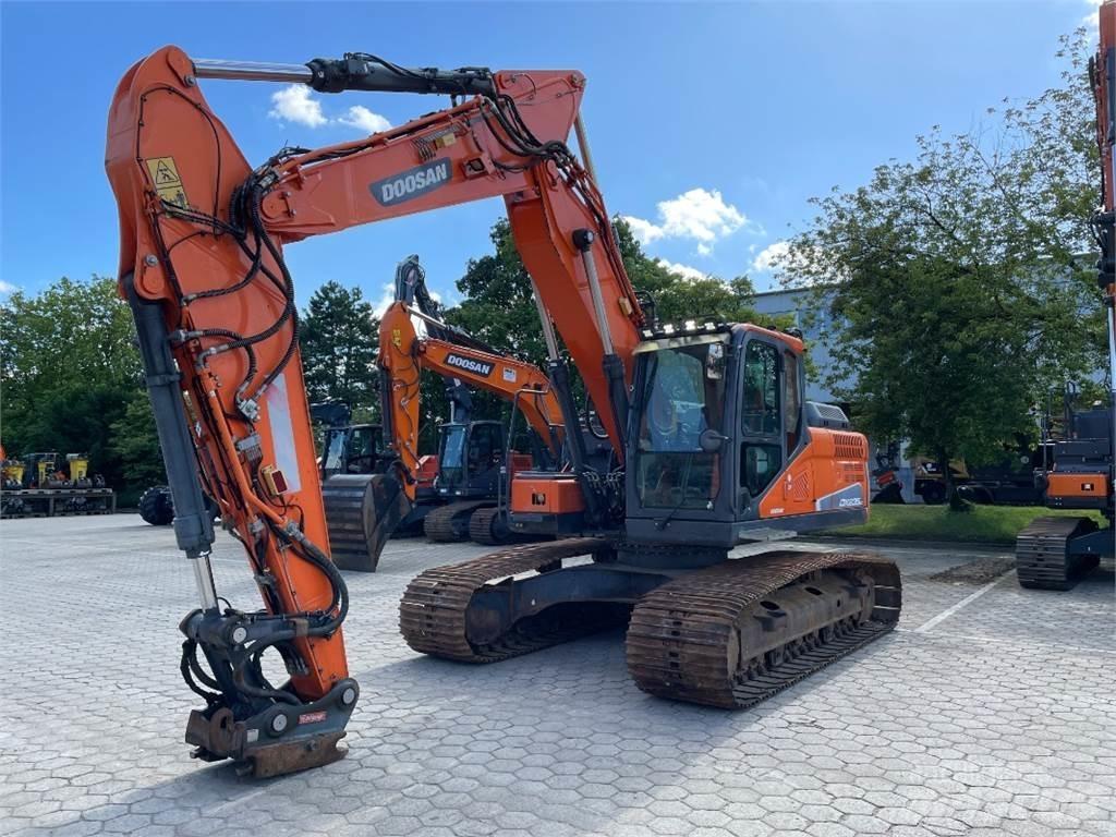 Doosan DX235LC-5 Bageri guseničari