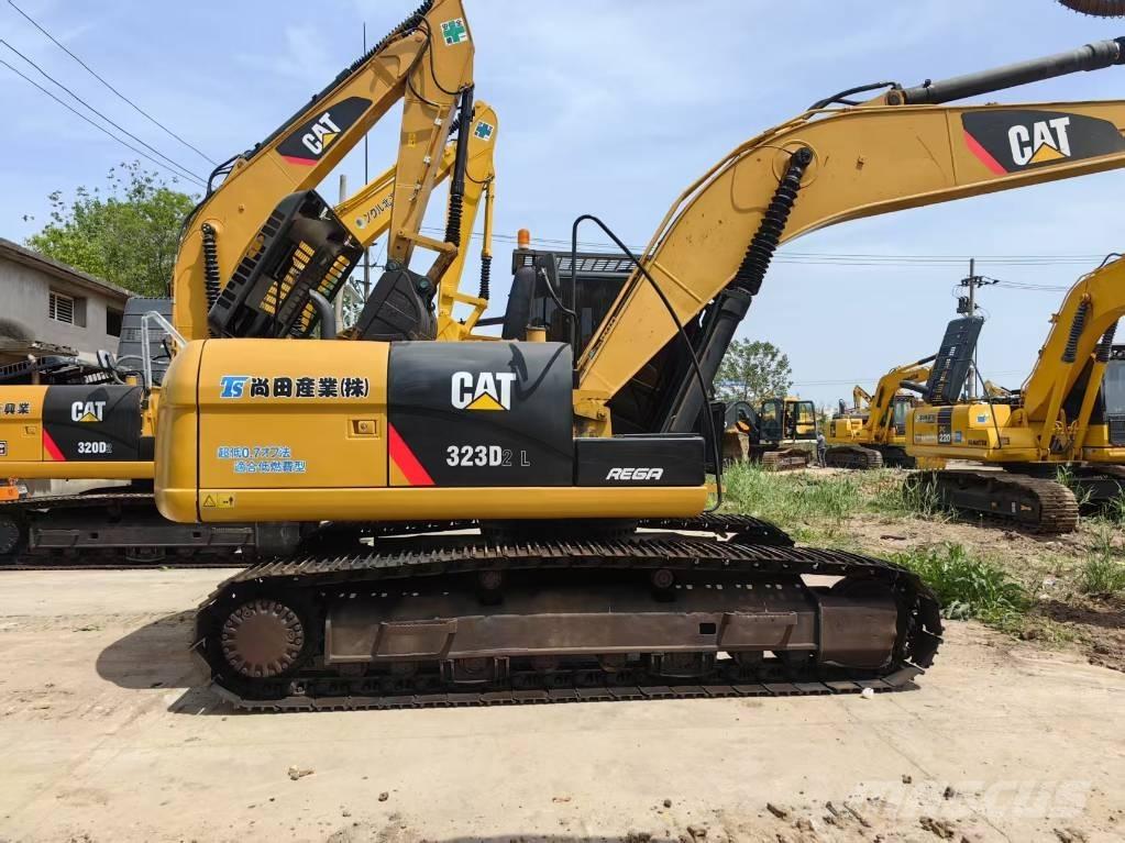 CAT 323 D Bageri guseničari