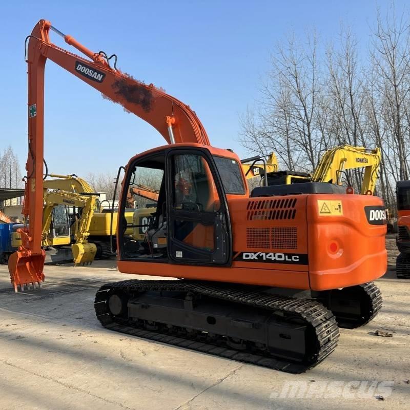 Doosan DX 140 Bageri guseničari