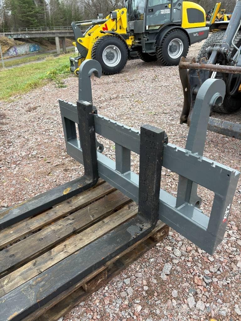 XYZ Gaffelställ BM Utovarivači na točkove