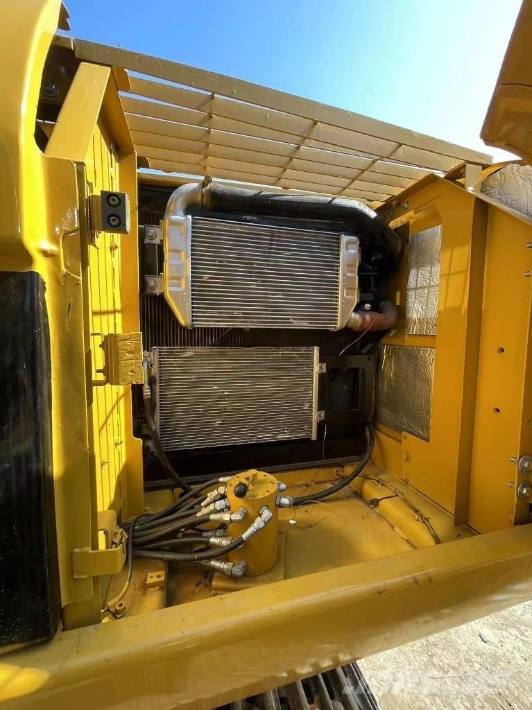 CAT 320 C Bageri guseničari