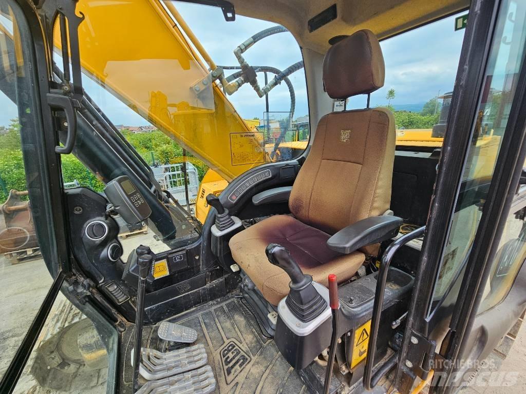 JCB 235 HD Bageri guseničari