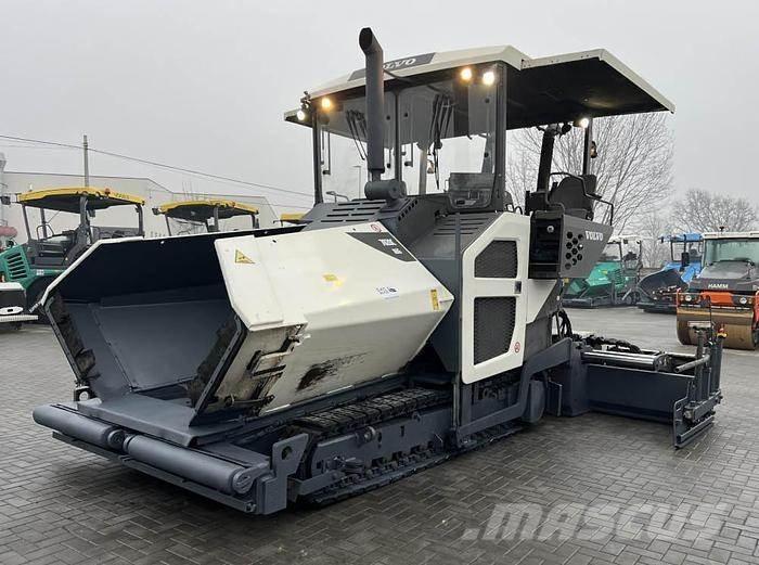 Volvo P 7820C Asfaltni finišeri