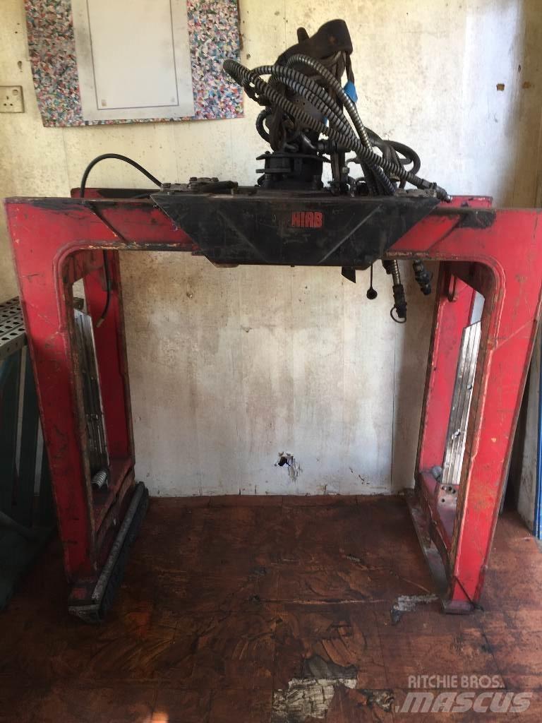 Hiab Kinshofer KM601 Polovni alati za upravljanje teretom