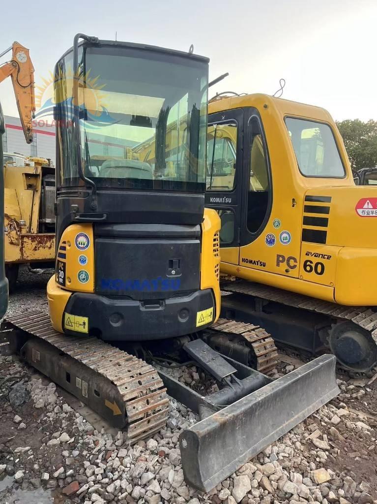 Komatsu PC 30 MR Mini bageri < 7t
