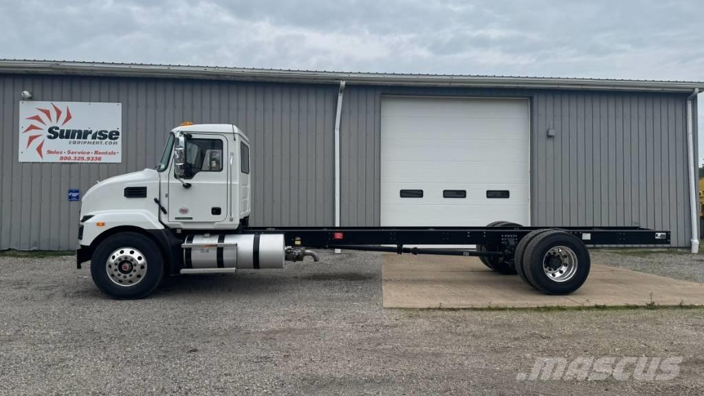  2025 Mack MD 6 Kamioni-šasije