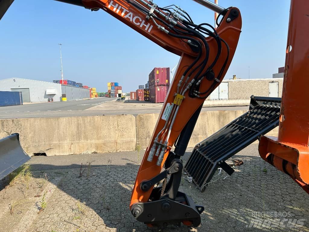 Hitachi ZX95W-7 Bageri točkaši