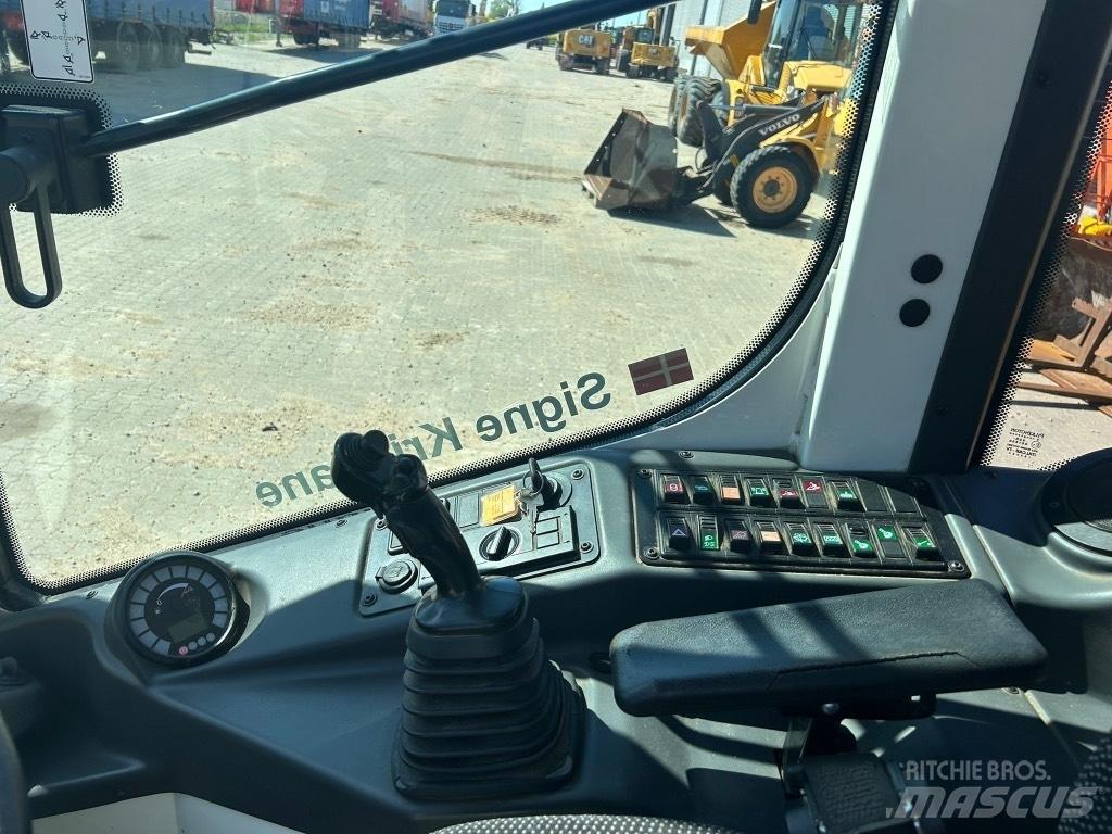 Liebherr L 506 Utovarivači na točkove