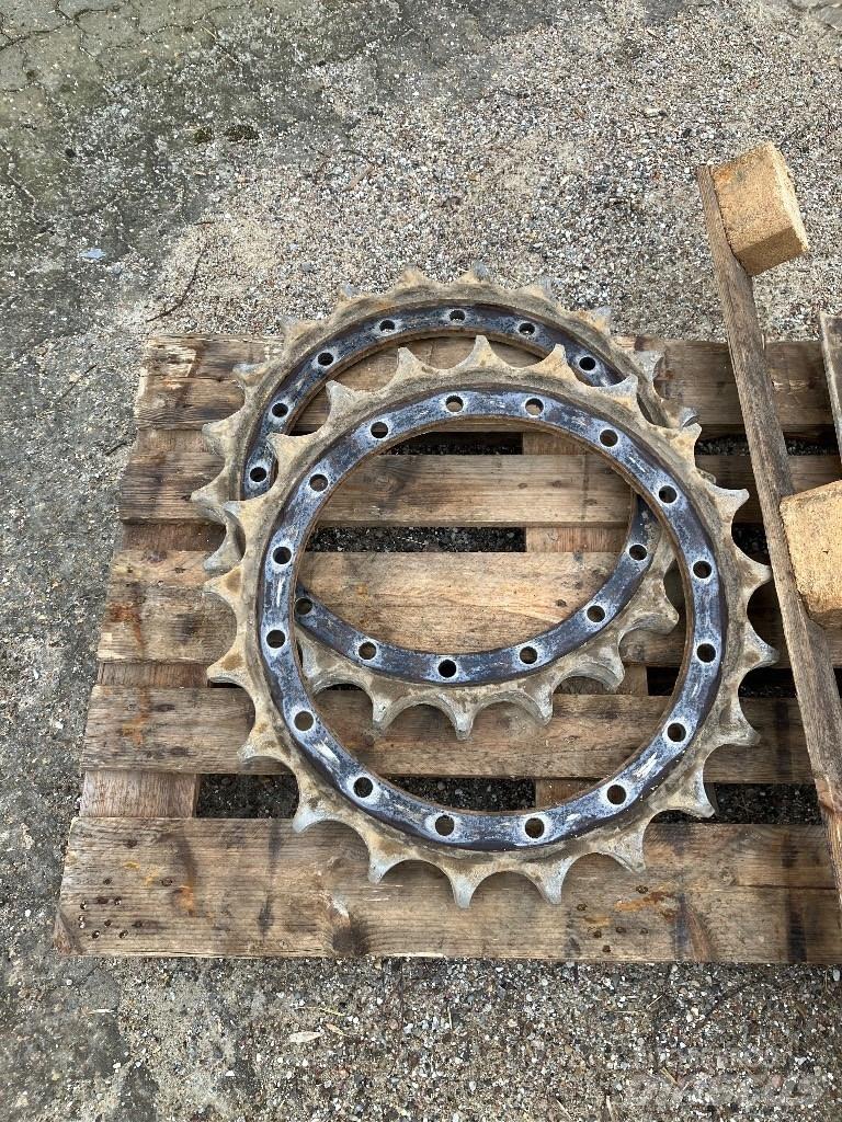 CAT 326 Bageri guseničari