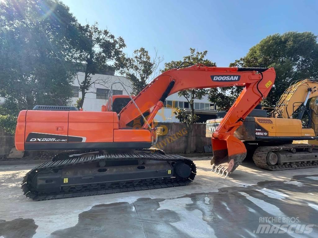Doosan DX 225 LC Bageri guseničari