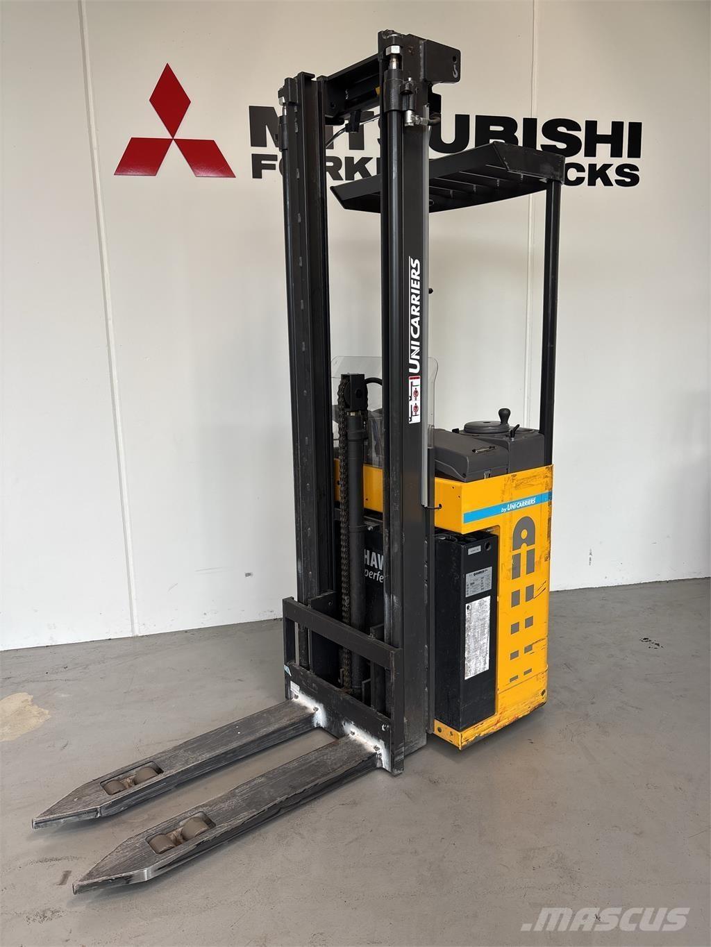 Atlet A160 Samopogonski ručni viljuškari