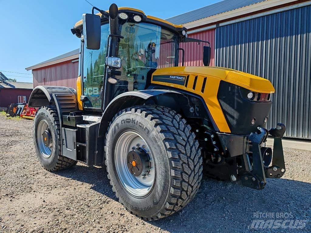 JCB Fastrac 4220 Traktori