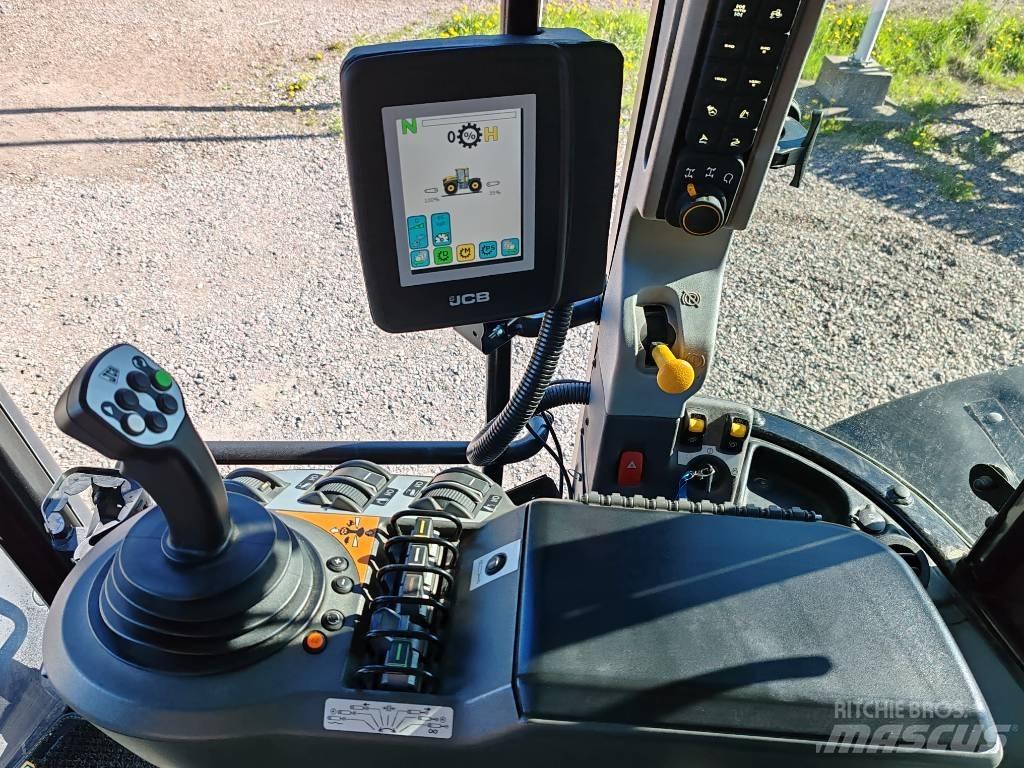 JCB Fastrac 4220 Traktori