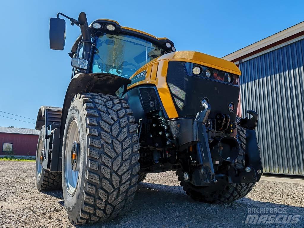 JCB Fastrac 4220 Traktori