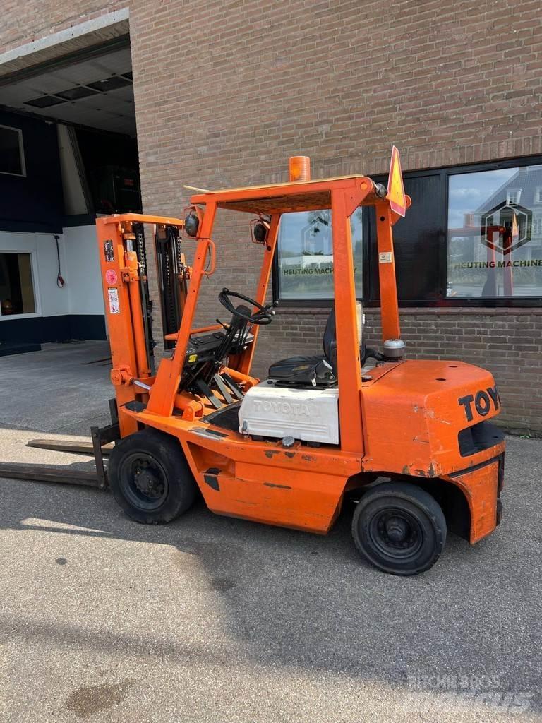 Toyota 02-4FD25 Dizelski viljuškari