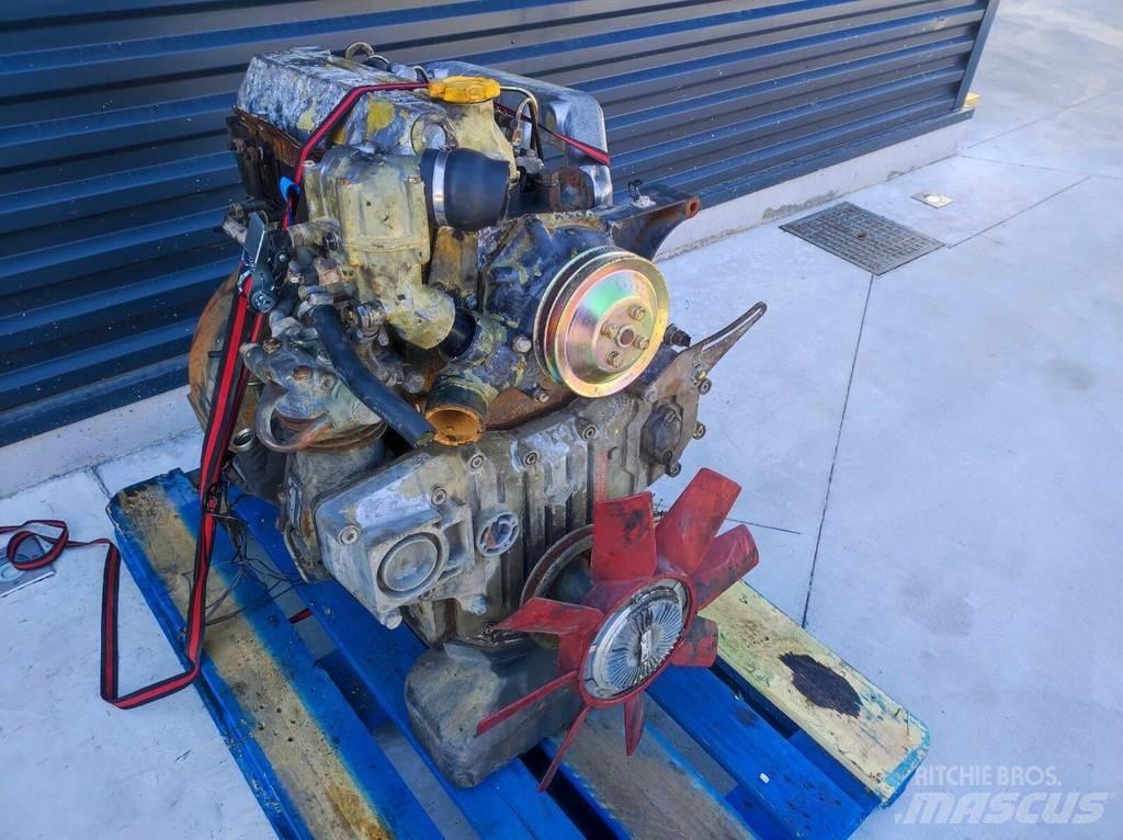 Nissan B440 Kargo motori